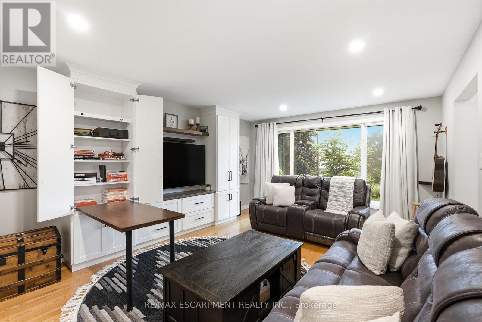 10 Taylor Crescent, Hamilton, Ontario  L9H 6B3 - Photo 6 - X13659932