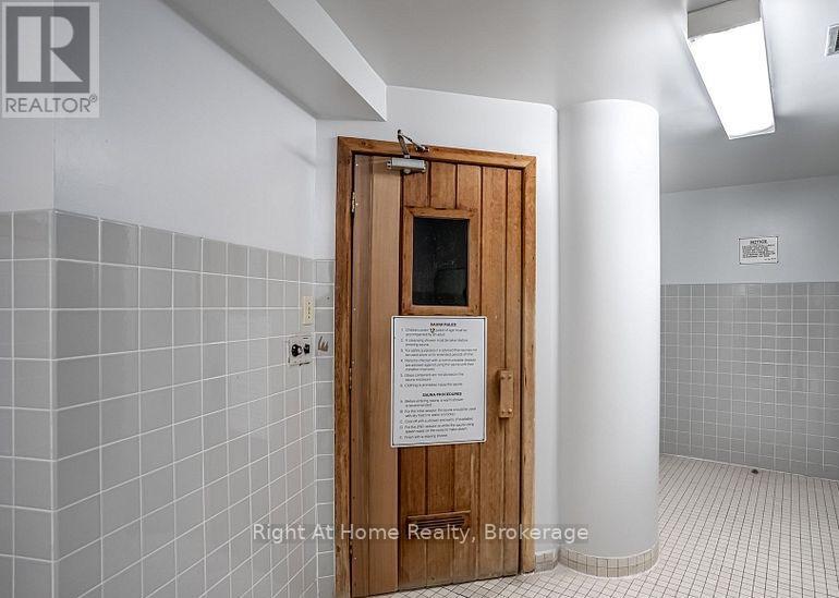 1215 - 11753 Sheppard Avenue E, Toronto, Ontario M1B 5M3 - Photo 35 - E13645460