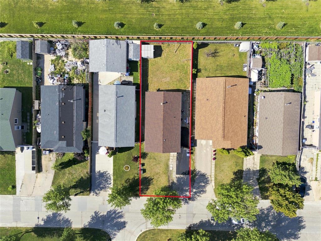 286 Barnham Crescent, Winnipeg, Manitoba  R2R 2T6 - Photo 37 - 202621815
