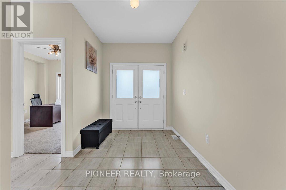 5 Todd Crescent, Southgate, Ontario N0C 1B0 - Photo 4 - X13729176