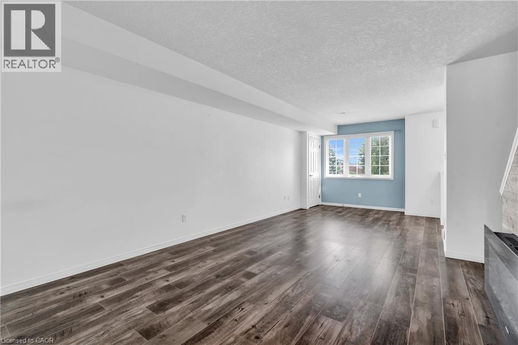 50 Howe Drive Unit# 19b, Kitchener, Ontario  N2E 0A2 - Photo 6 - 40859215