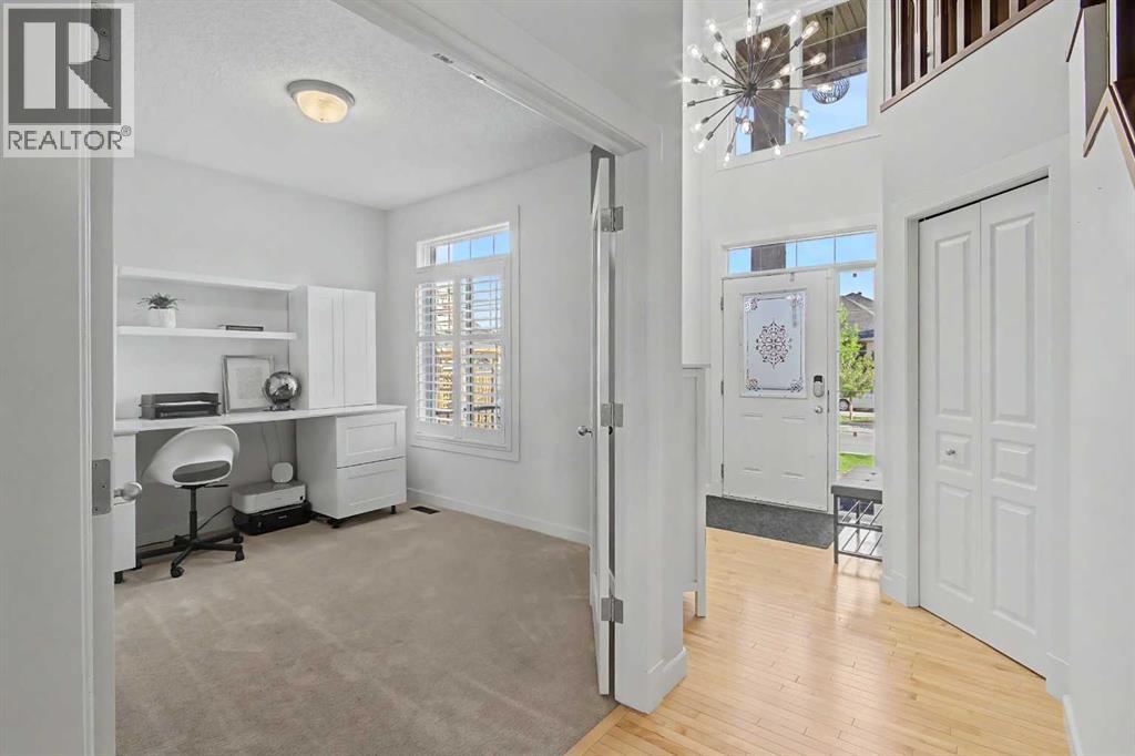 14 Panatella Crescent Nw, Calgary, Alberta  T3K 0H4 - Photo 4 - A2316693