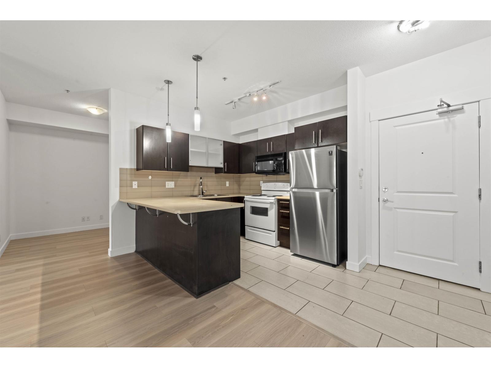 111 33545 Rainbow Avenue, Abbotsford, British Columbia  V2S 1Z6 - Photo 5 - R3153368