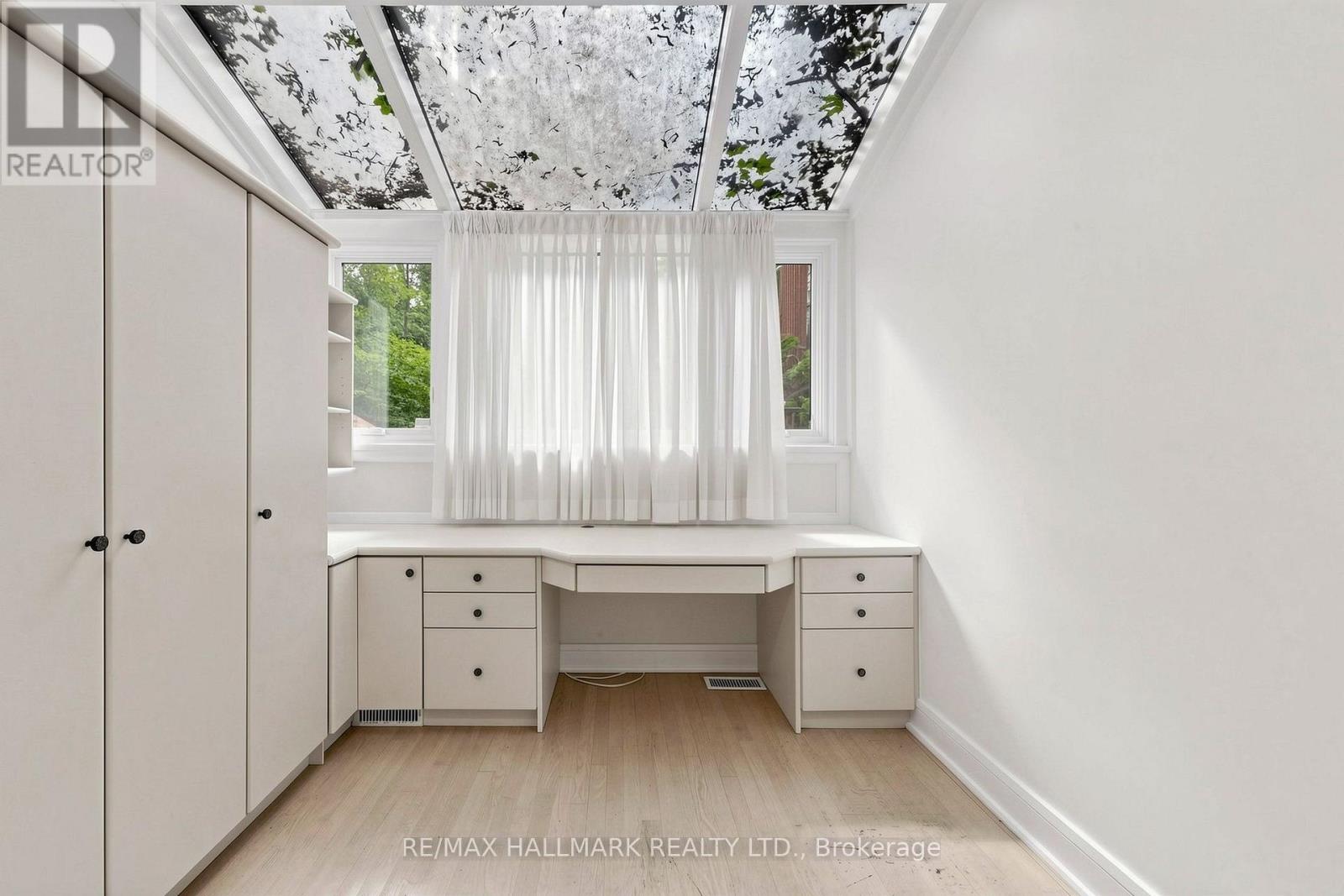 40 Donino Avenue, Toronto, Ontario  M4N 2W7 - Photo 19 - C13729252