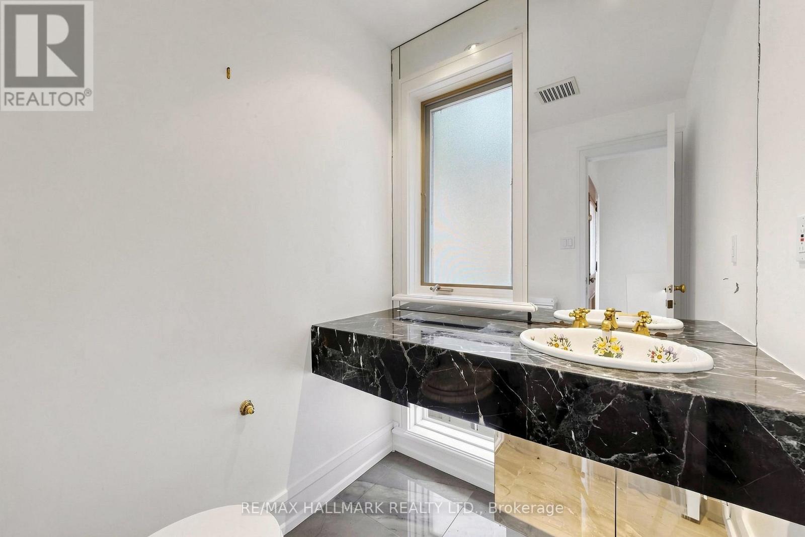 40 Donino Avenue, Toronto, Ontario  M4N 2W7 - Photo 21 - C13729252