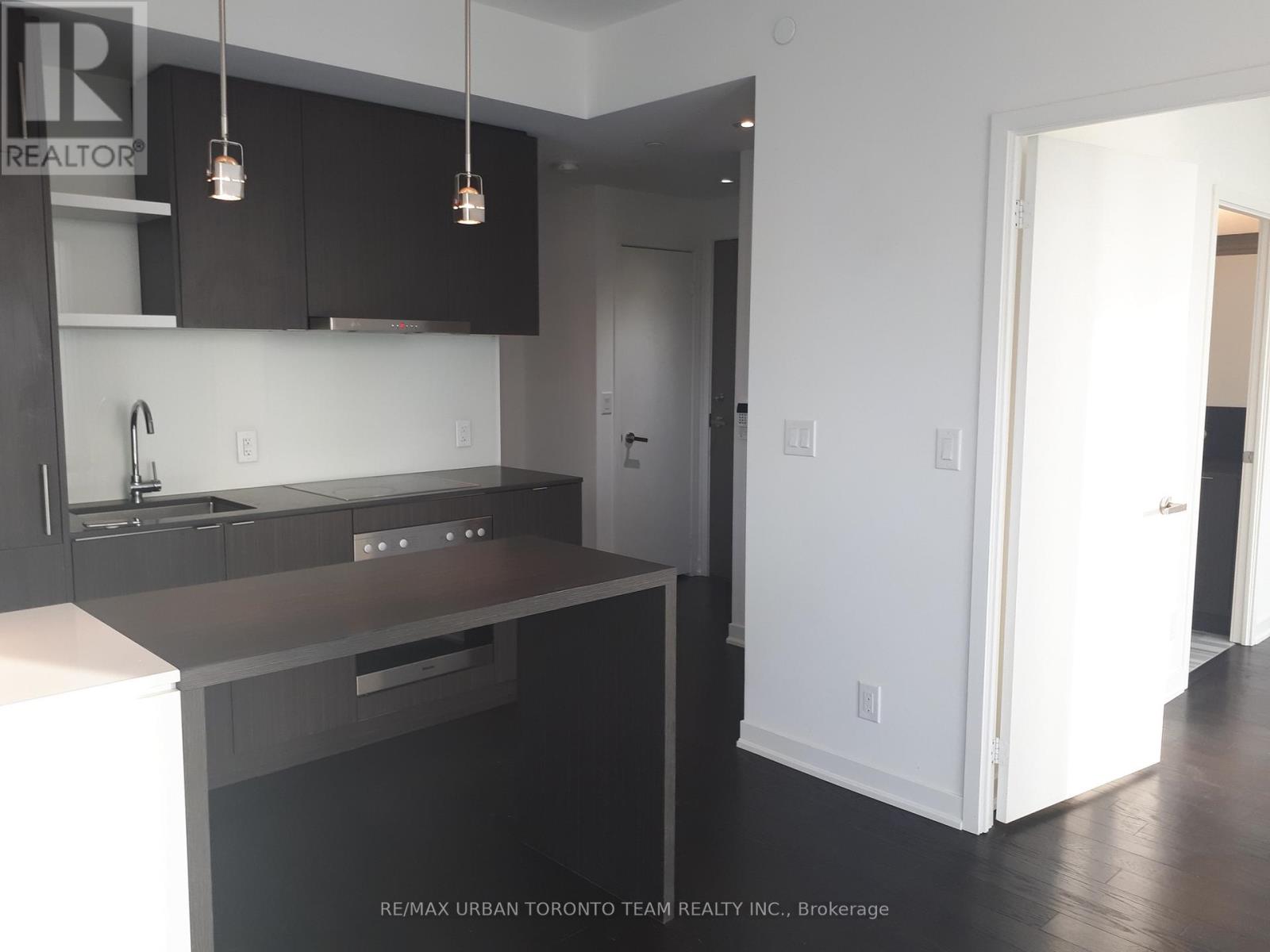 5502 - 100 Harbour Street, Toronto, Ontario  M5J 0B5 - Photo 3 - C13729254