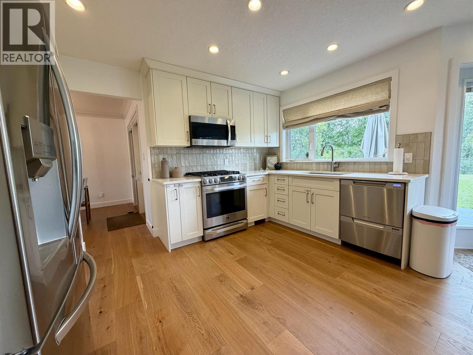 4658 Ryser Court, Prince George, British Columbia  V2M 6X8 - Photo 3 - R3159914