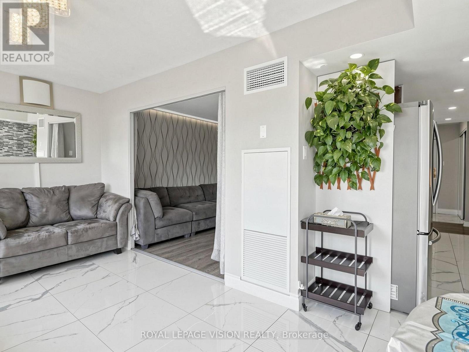 419 - 11753 Sheppard Avenue E, Toronto, Ontario  M1B 5M3 - Photo 11 - E13729266