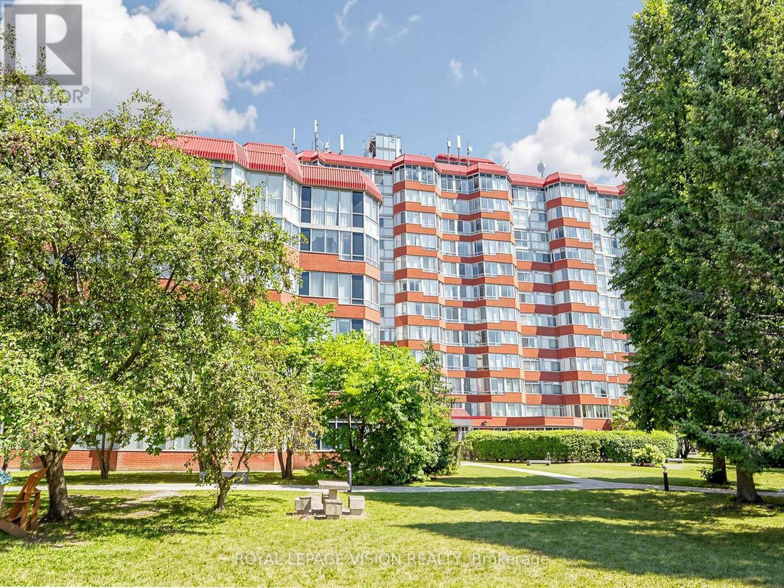 419 - 11753 Sheppard Avenue E, Toronto, Ontario  M1B 5M3 - Photo 3 - E13729266