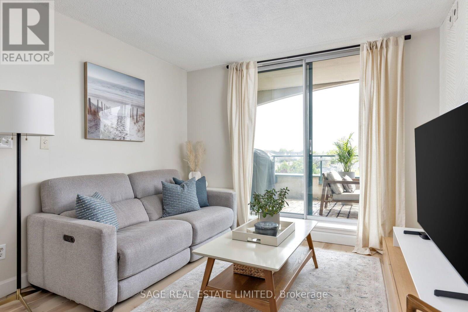 401 - 1765 QUEEN STREET E, Toronto, Ontario
