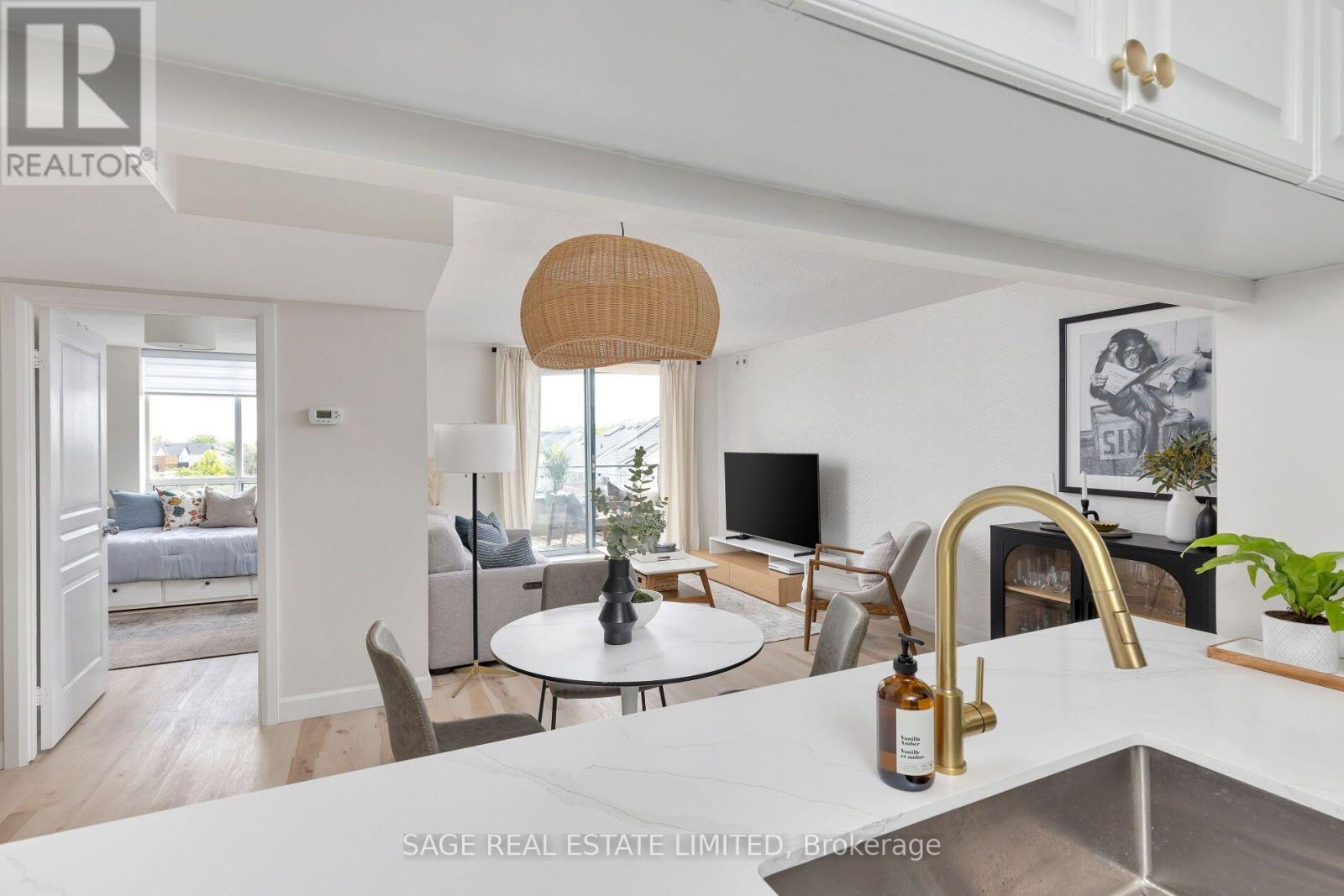 401 - 1765 Queen Street E, Toronto, Ontario  M4L 3Z2 - Photo 12 - E13729270