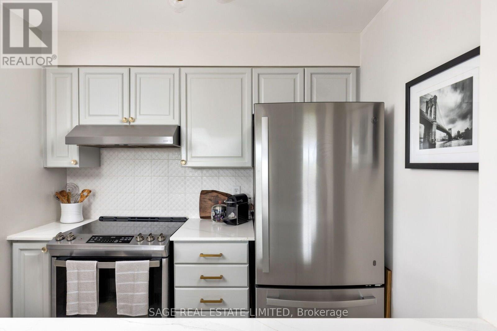 401 - 1765 Queen Street E, Toronto, Ontario  M4L 3Z2 - Photo 9 - E13729270