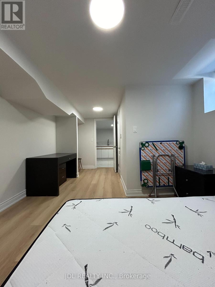Entire 1bedroomunita Bsmt - 91 Bushmills Sq Square, Toronto, Ontario  M1V 1K5 - Photo 10 - E13729274