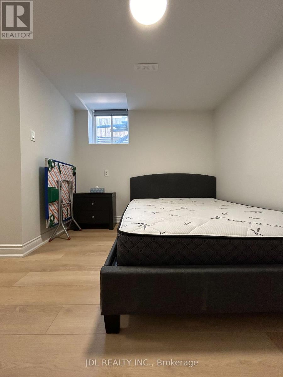 Entire 1bedroomunita Bsmt - 91 Bushmills Sq Square, Toronto, Ontario  M1V 1K5 - Photo 8 - E13729274