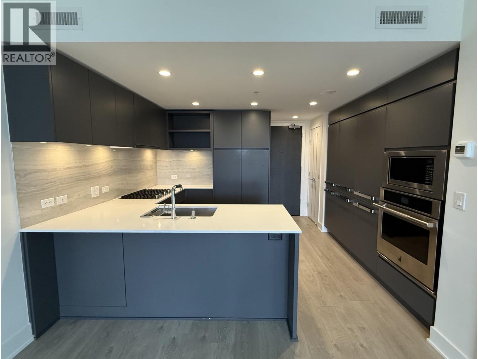 1103 450 WESTVIEW STREET, Coquitlam, British Columbia