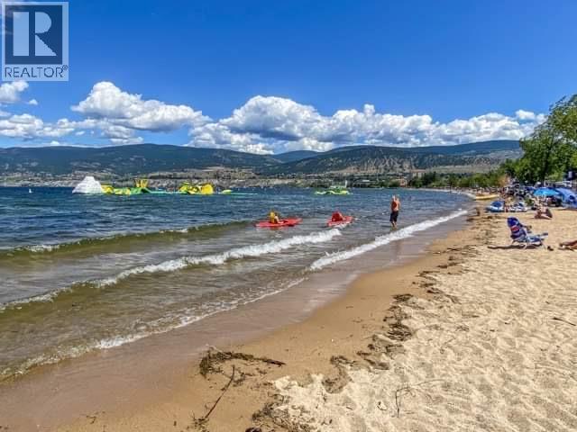 208 - 922 Dynes Avenue, Main North, Penticton 