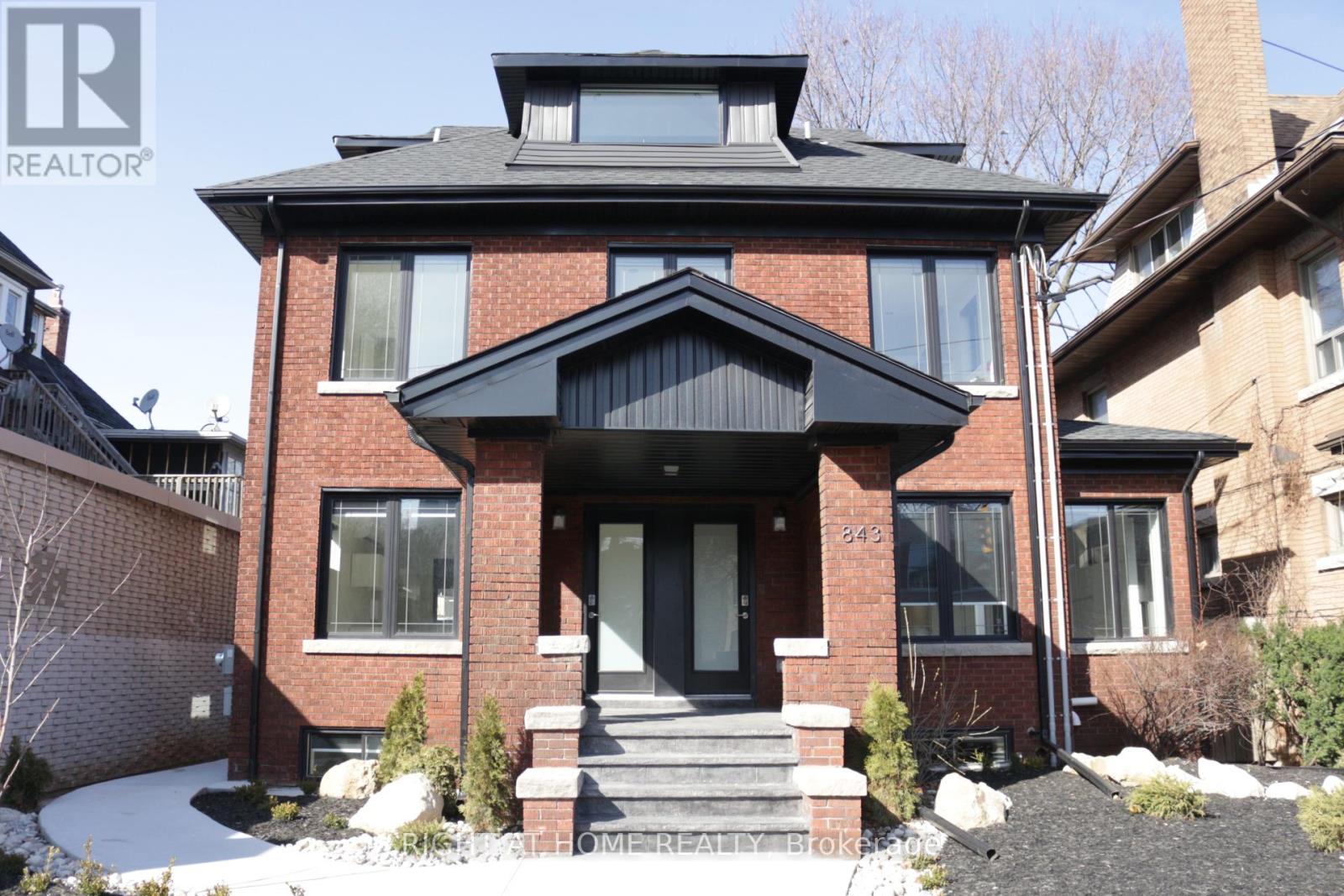 4 - 843 MAIN STREET E, Hamilton, Ontario