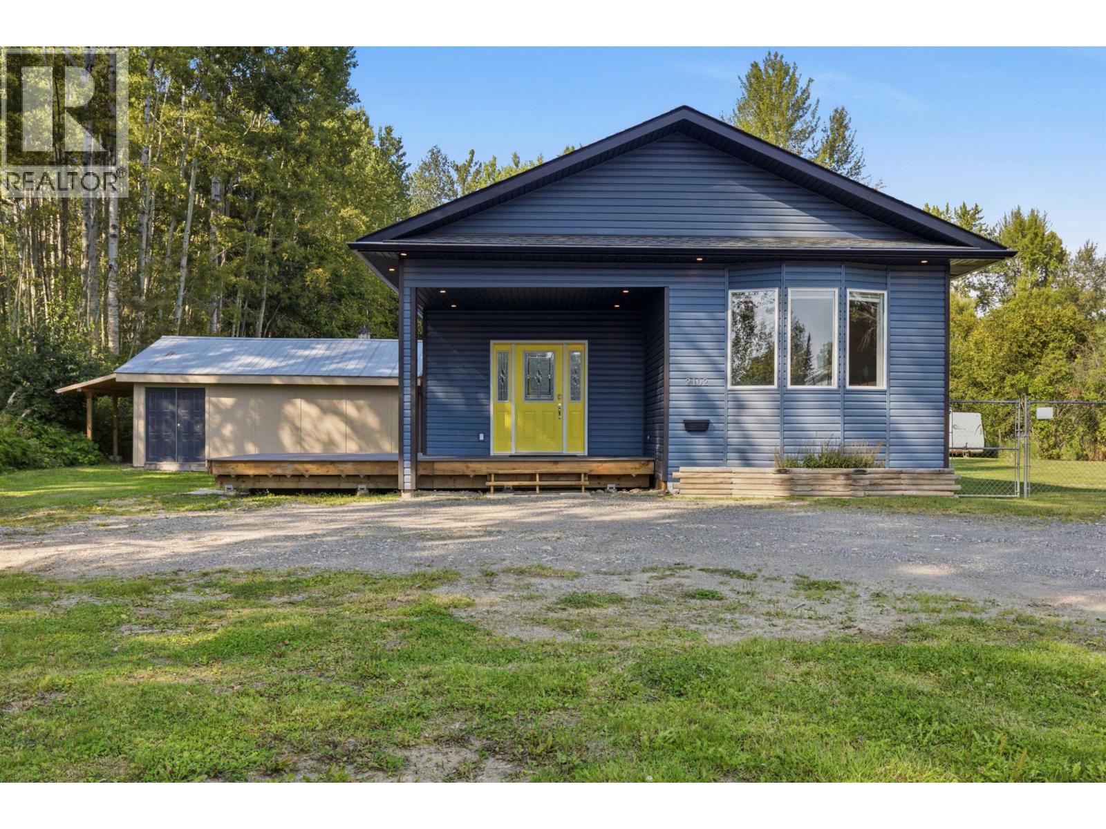 2102 Quartz Road, Quesnel, British Columbia  V2J 4N7 - Photo 1 - R3159968