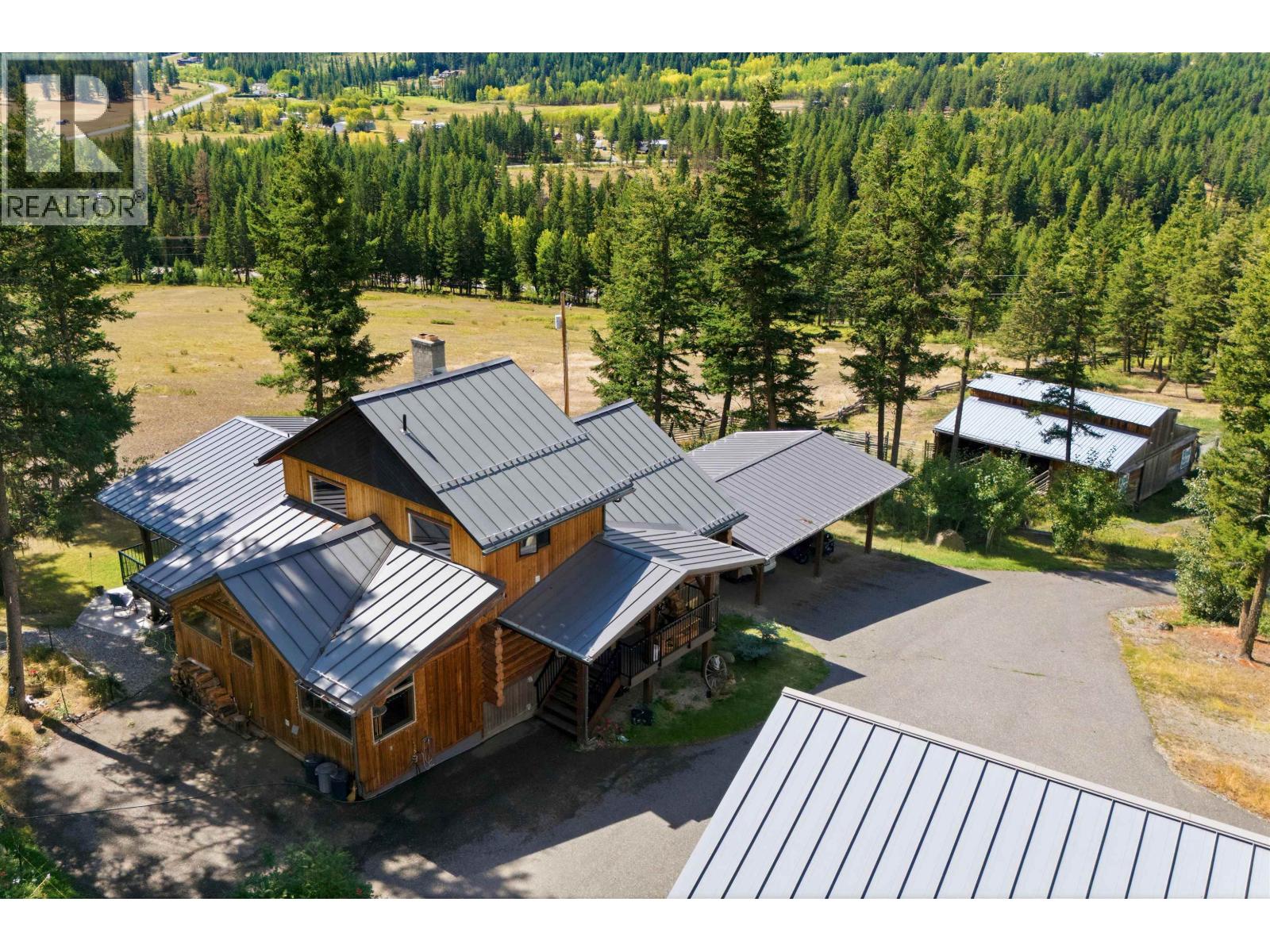 2635 Basaraba Road, Williams Lake, British Columbia  V2G 4W2 - Photo 1 - R3160147
