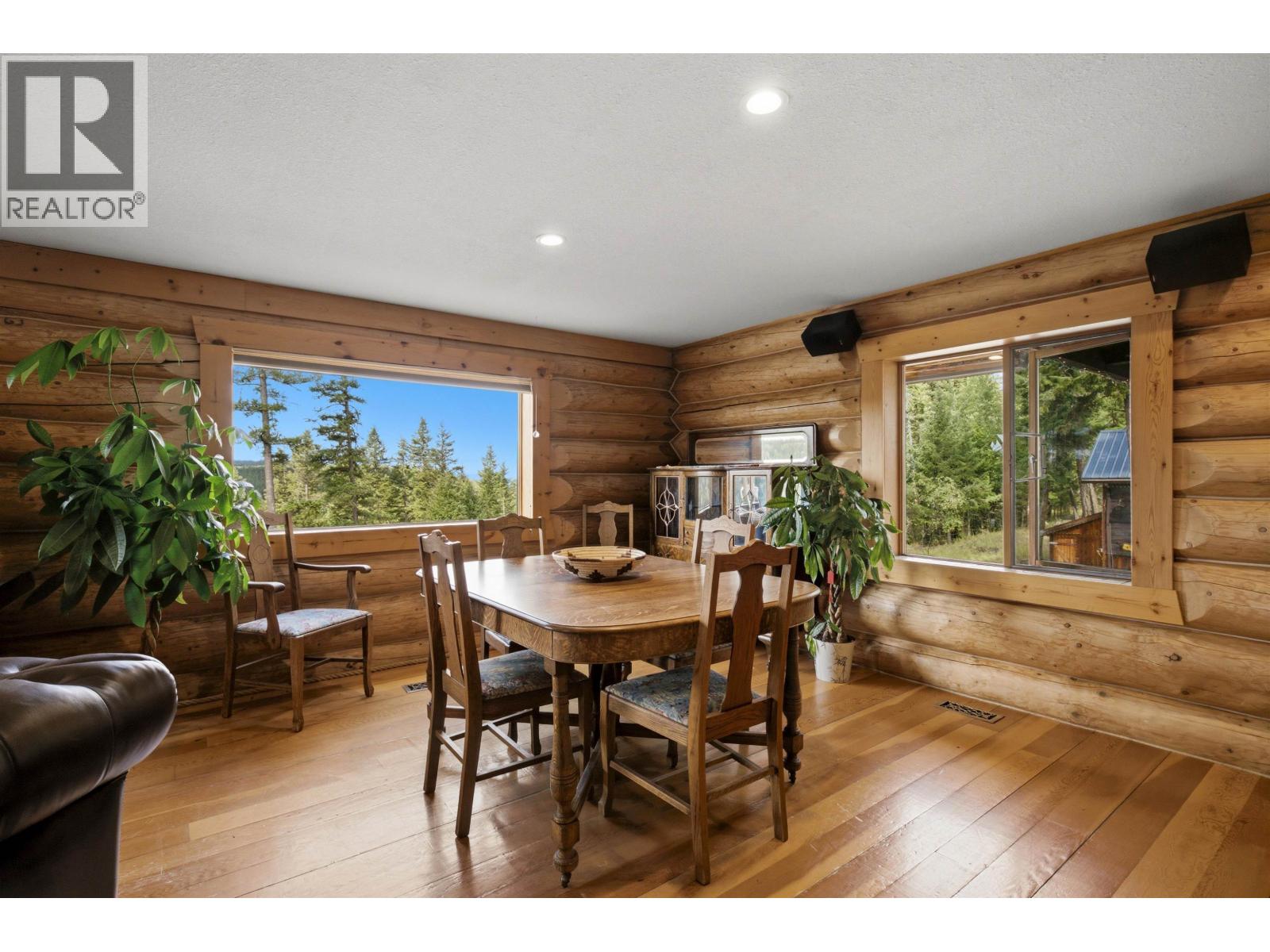 2635 Basaraba Road, Williams Lake, British Columbia  V2G 4W2 - Photo 5 - R3160147
