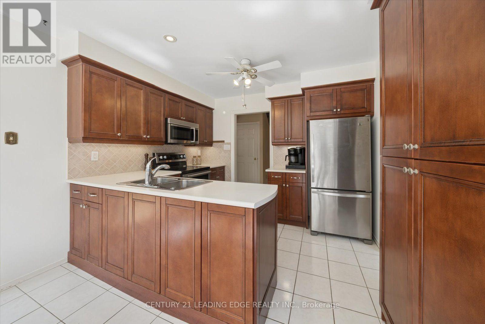 3074 Tours Road, Mississauga, Ontario  L5N 3J2 - Photo 15 - W13729310