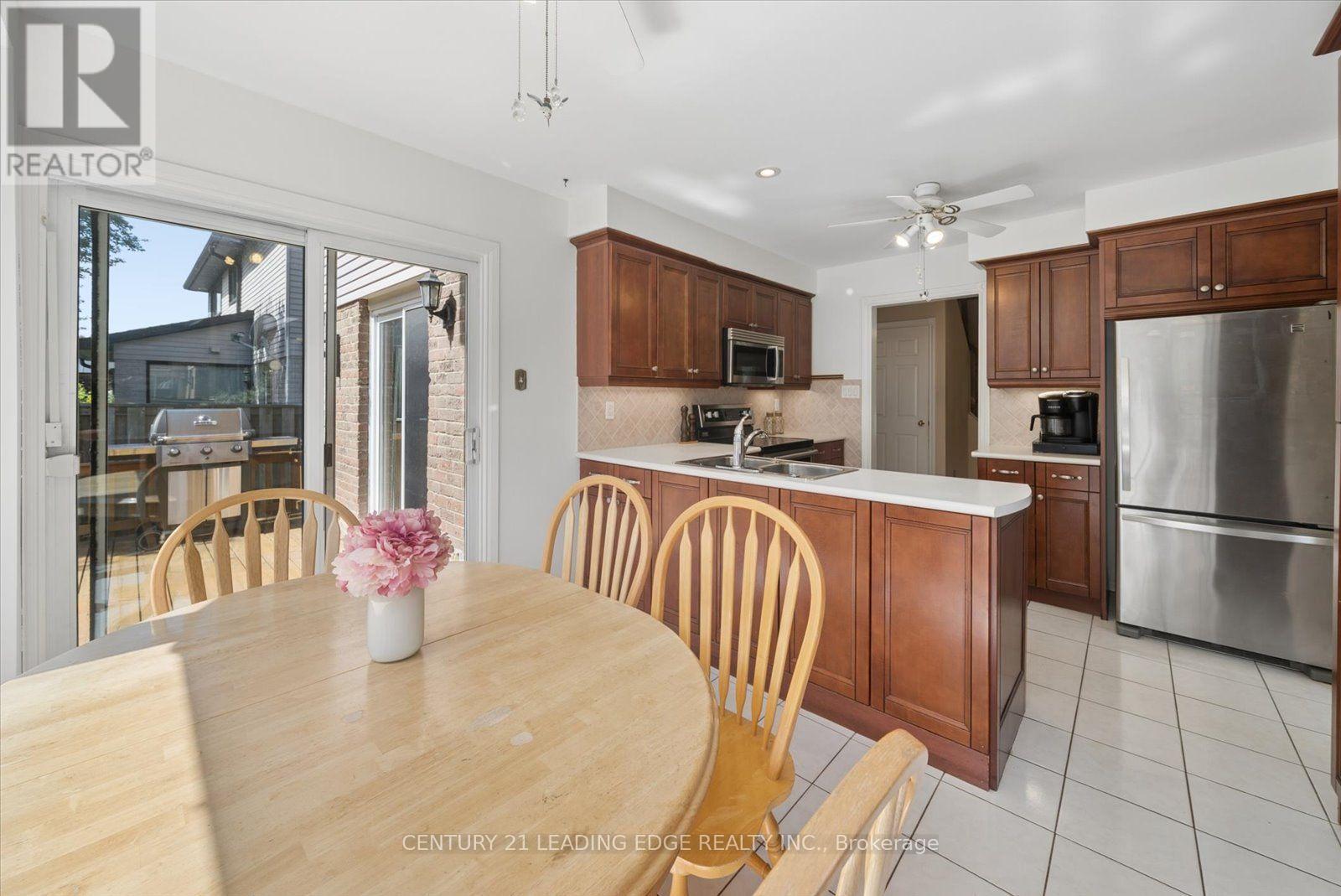 3074 Tours Road, Mississauga, Ontario  L5N 3J2 - Photo 18 - W13729310