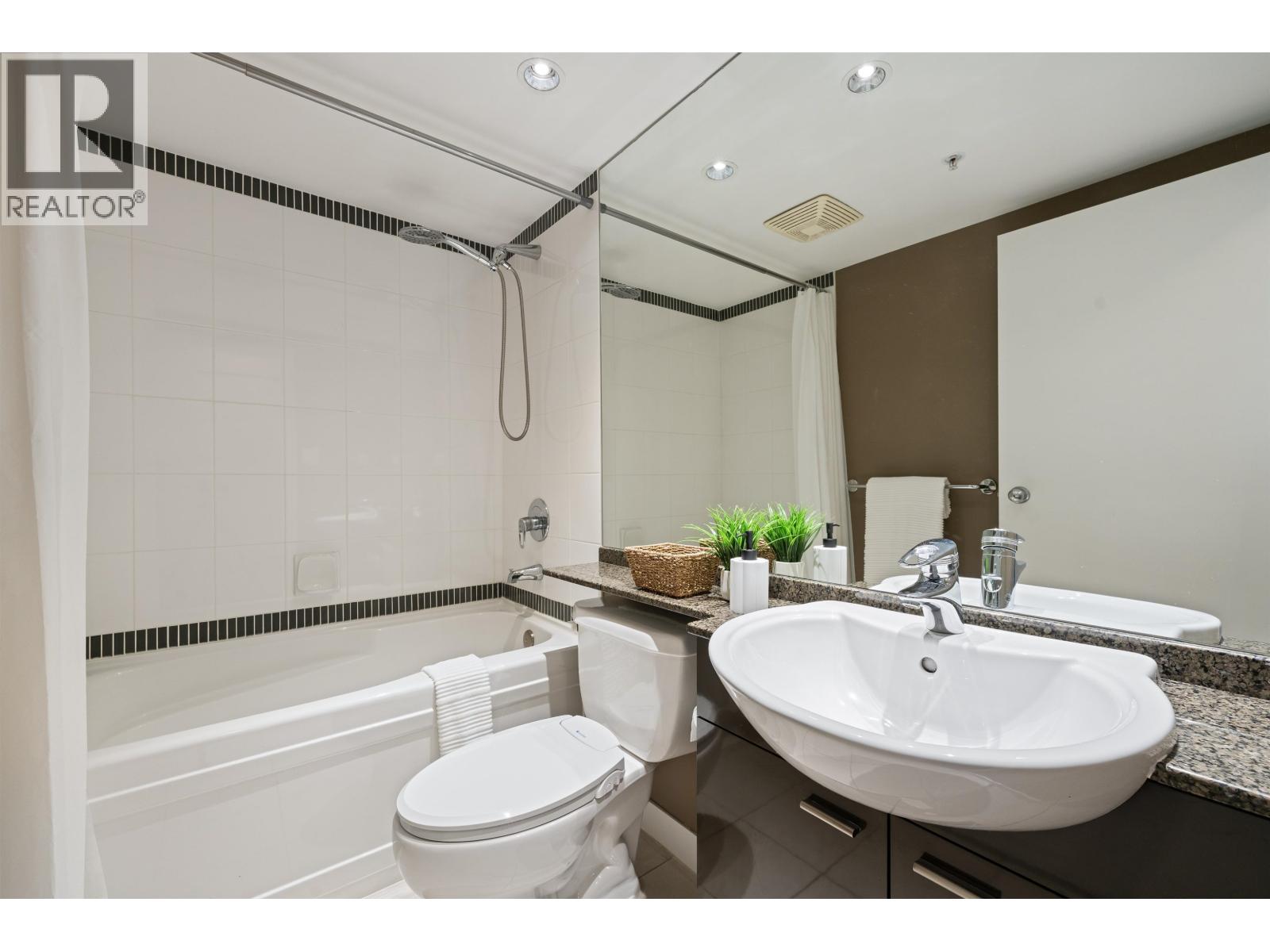 3007 1408 Strathmore Mews, Vancouver, British Columbia  V6Z 3A9 - Photo 31 - R3160112