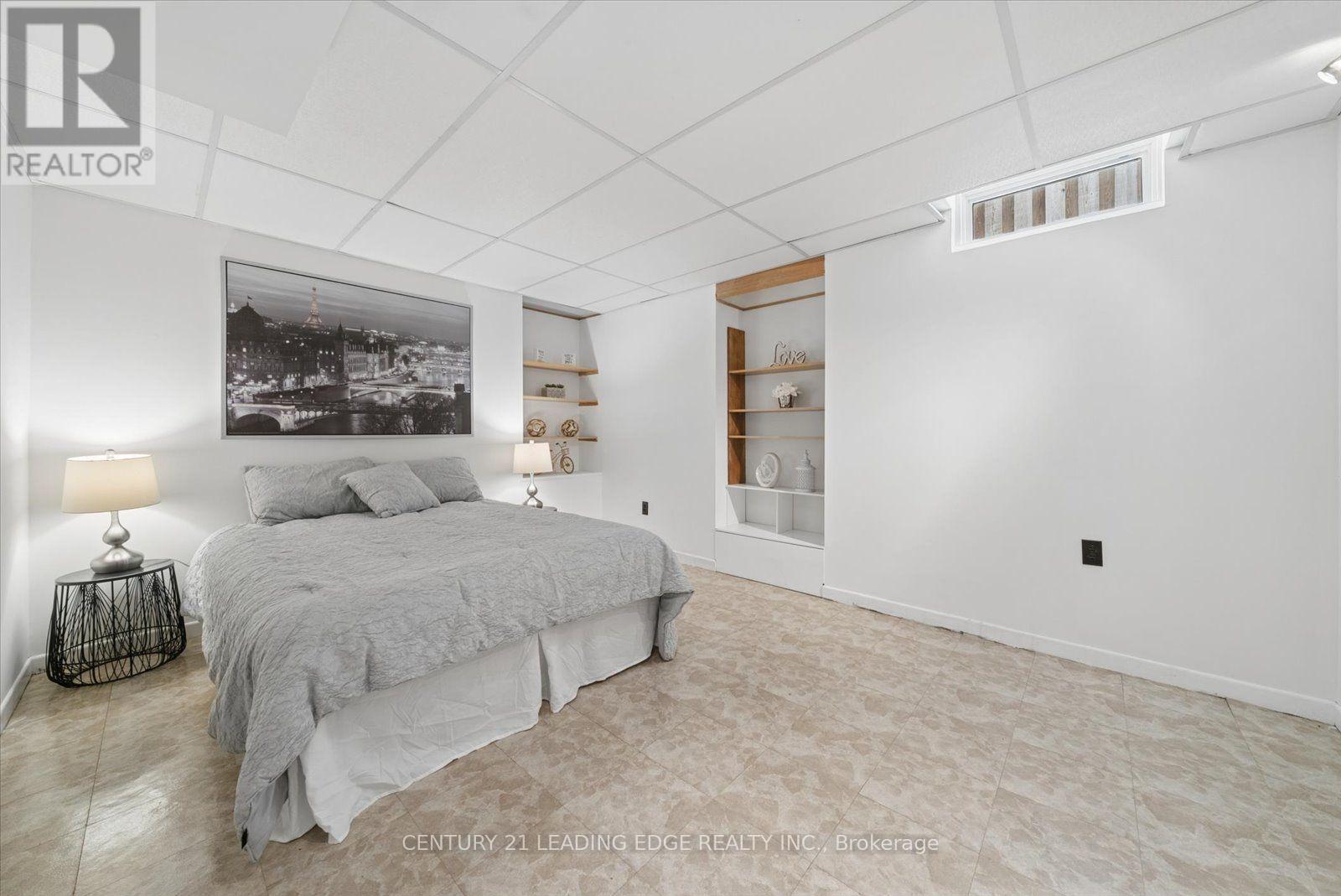 3074 Tours Road, Mississauga, Ontario  L5N 3J2 - Photo 43 - W13729310