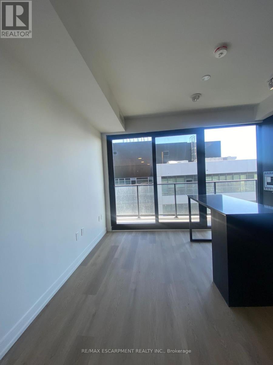 1518 - 1 Jarvis Street E, Hamilton, Ontario  L8R 0A8 - Photo 4 - X13729312