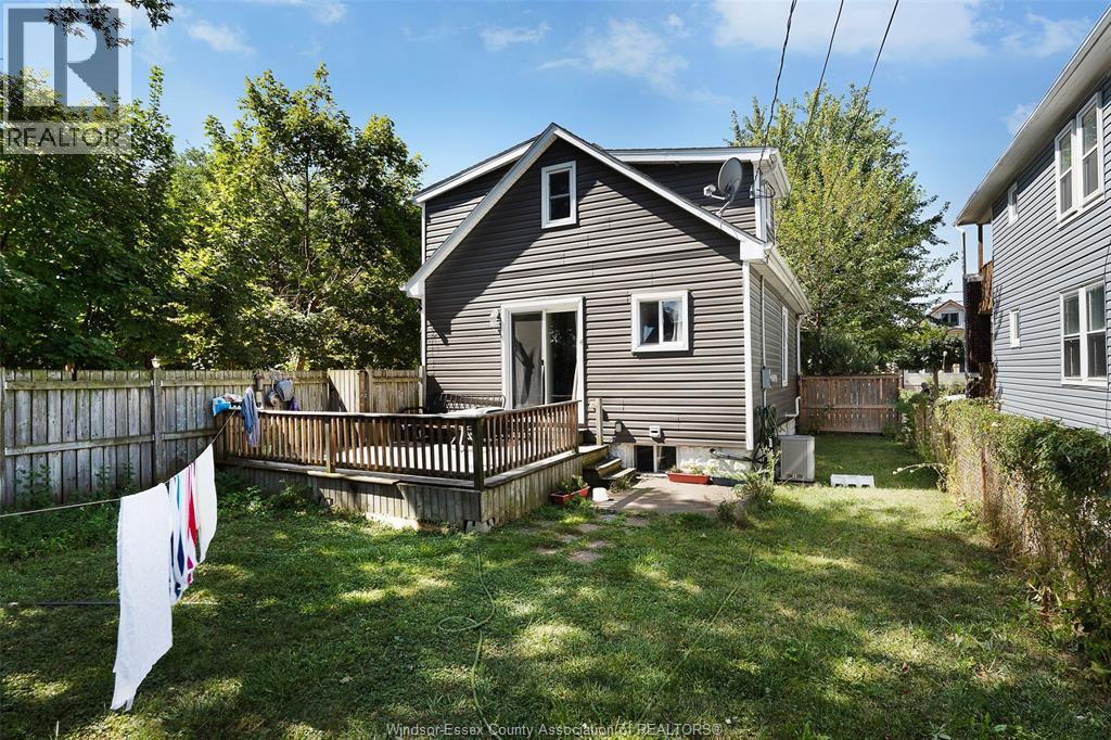 768 Mckay, Windsor, Ontario  N9B 2A1 - Photo 9 - 26021209