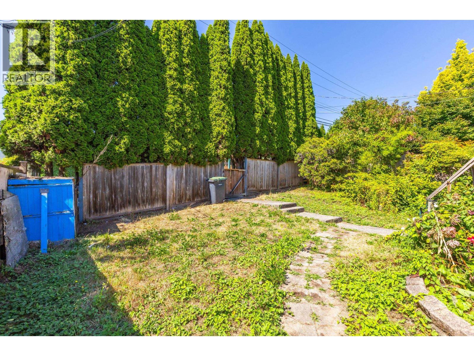 1253 Johnson Street, Coquitlam, British Columbia  V3B 4T3 - Photo 3 - R3159431