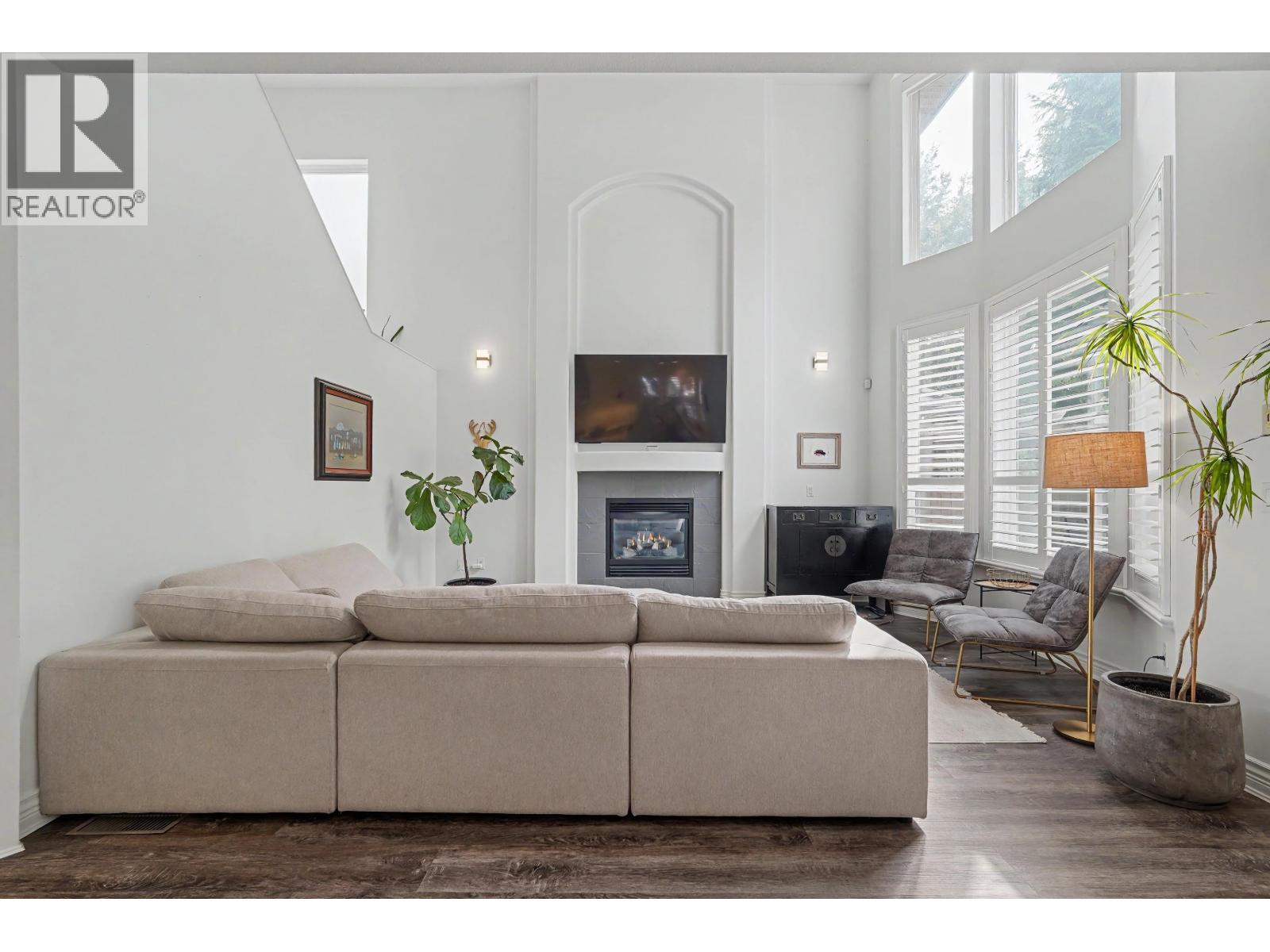 1722 Paddock Drive, Coquitlam, British Columbia  V3E 3N8 - Photo 10 - R3160085
