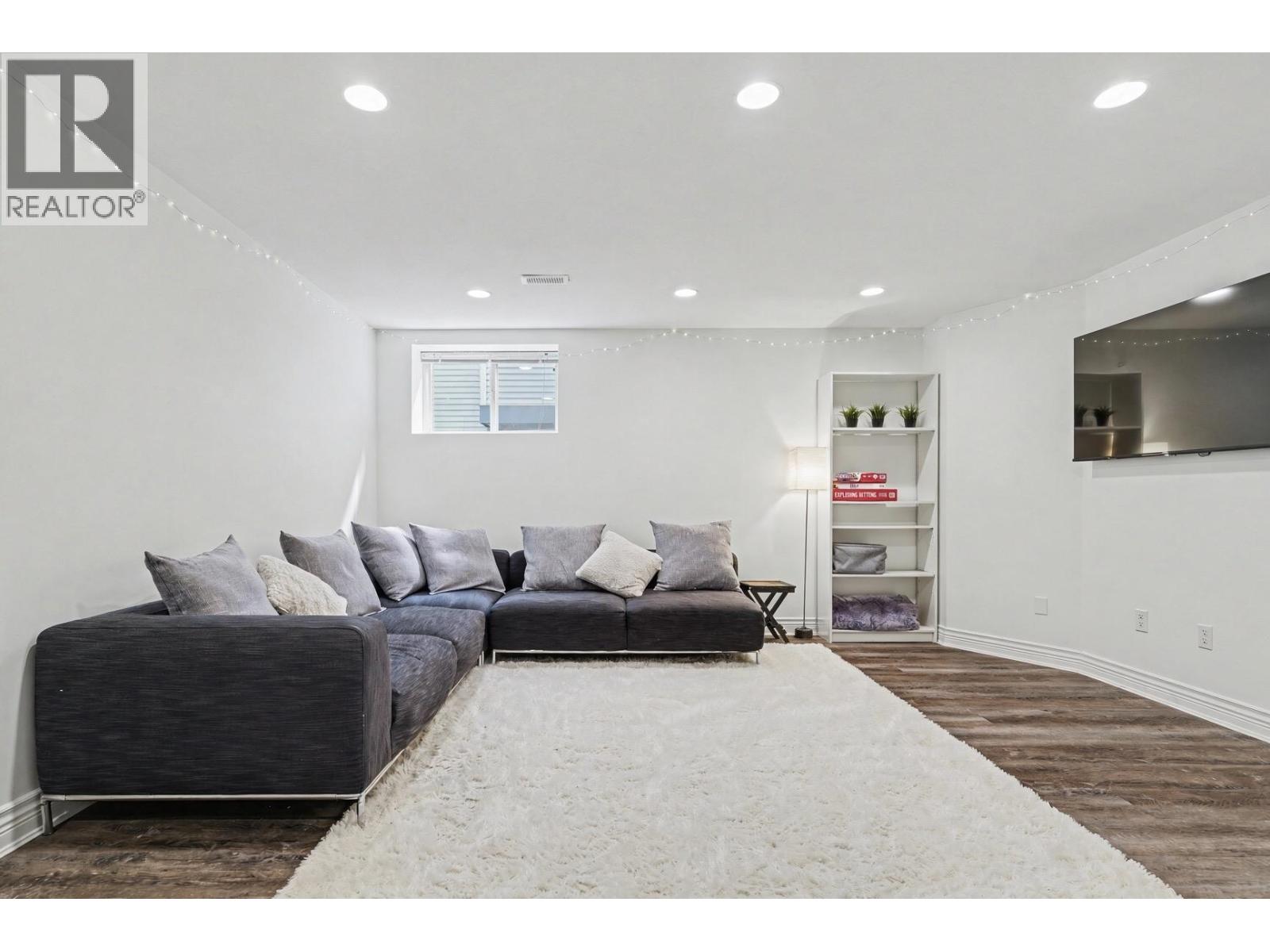 1722 Paddock Drive, Coquitlam, British Columbia  V3E 3N8 - Photo 31 - R3160085