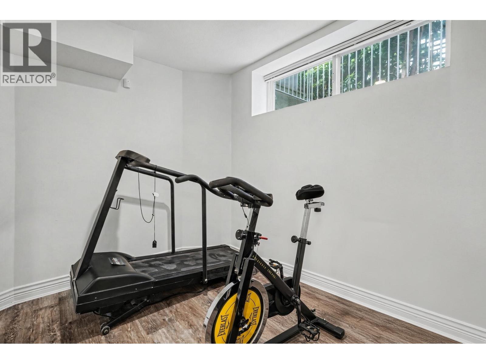 1722 Paddock Drive, Coquitlam, British Columbia  V3E 3N8 - Photo 32 - R3160085