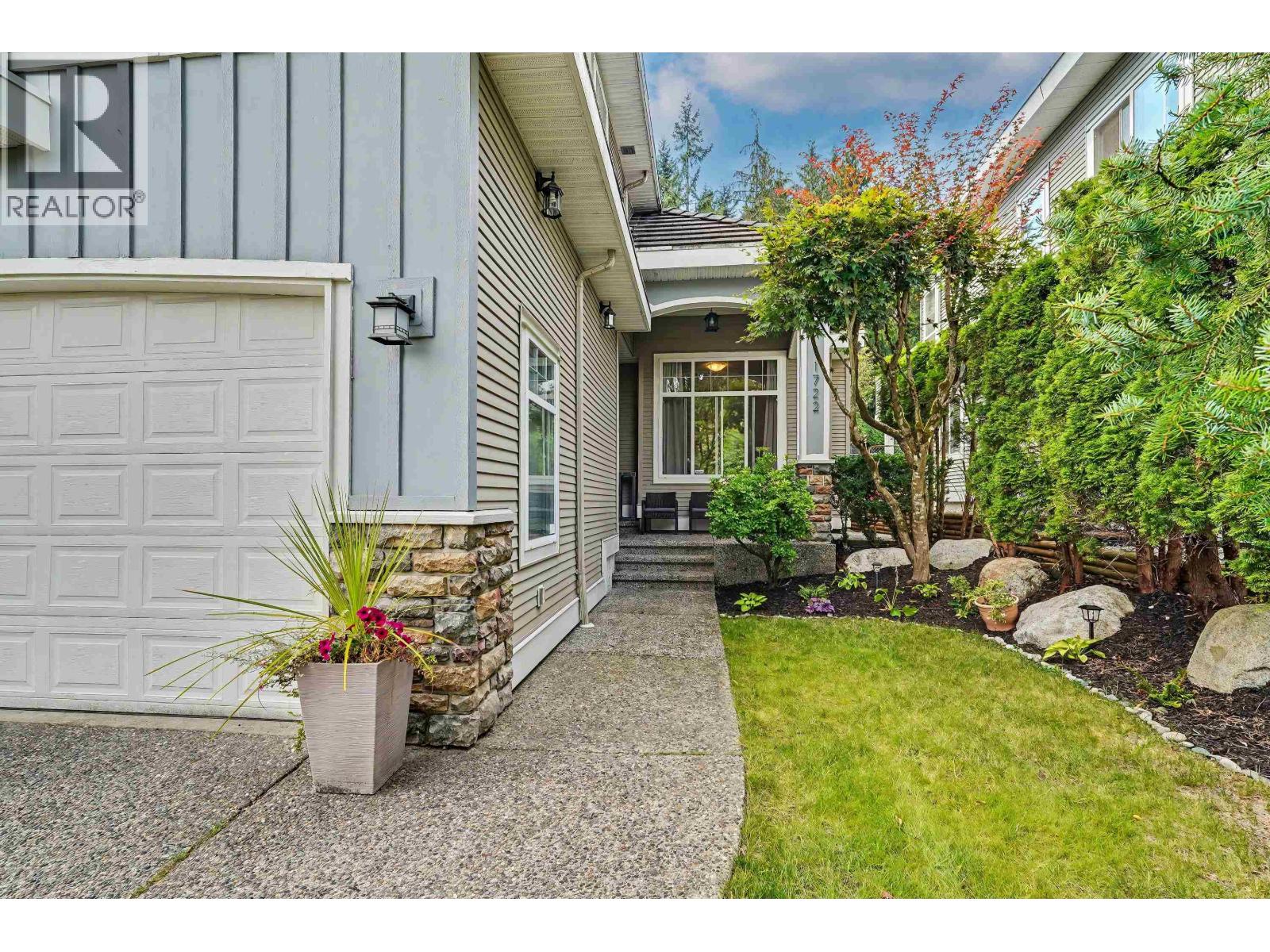 1722 Paddock Drive, Coquitlam, British Columbia  V3E 3N8 - Photo 38 - R3160085