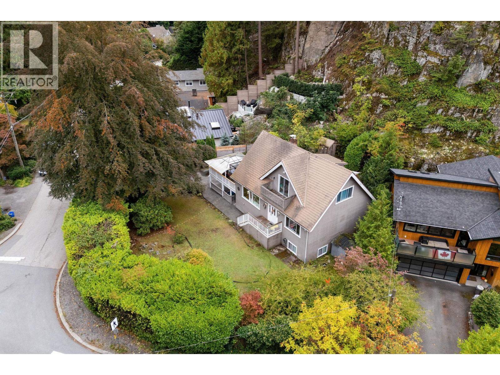5607 EAGLE HARBOUR ROAD, west vancouver, British Columbia