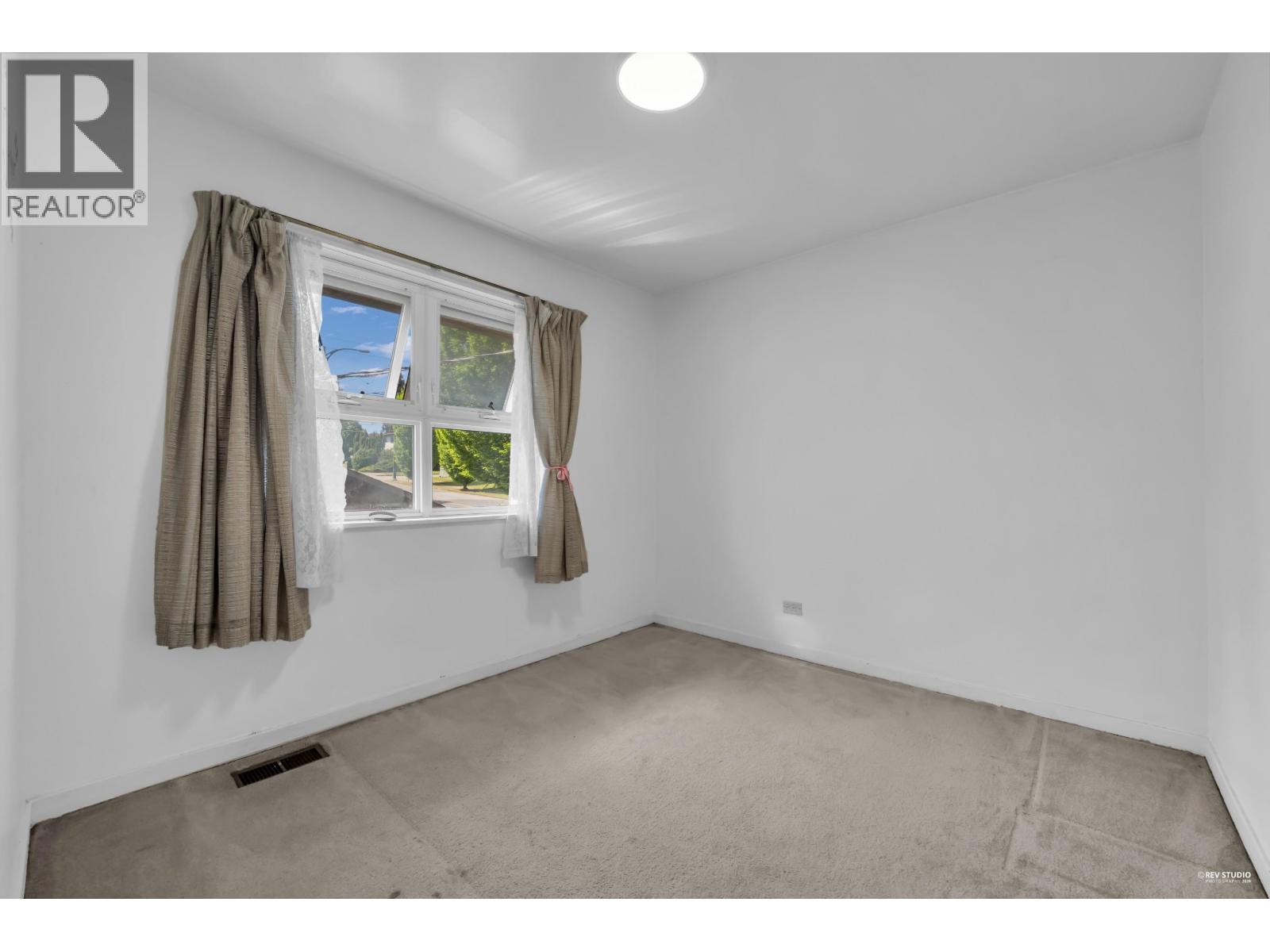 3006 E 27th Avenue, Vancouver, British Columbia  V5R 1P2 - Photo 15 - R3160132