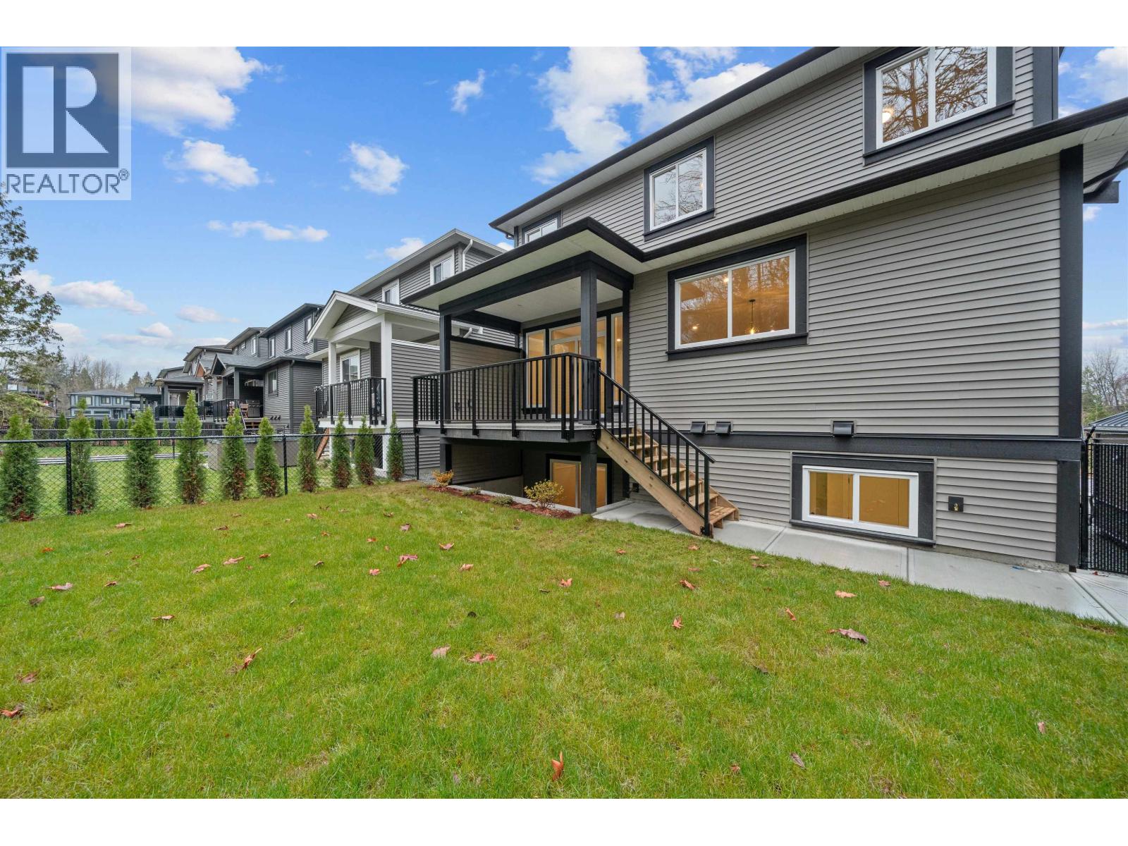 13586 Foreman Drive, Maple Ridge, British Columbia  V4R 2P7 - Photo 2 - R3160149
