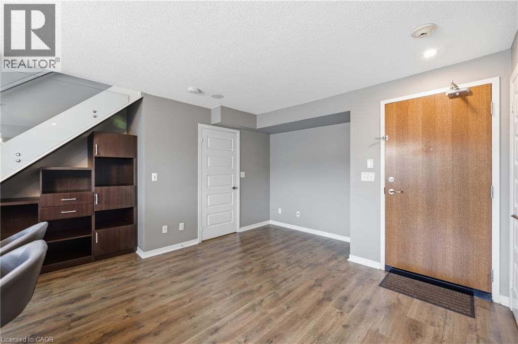 215 E Queen Street E Unit# 225, Brampton, Ontario  L6W 0A9 - Photo 5 - 40856912