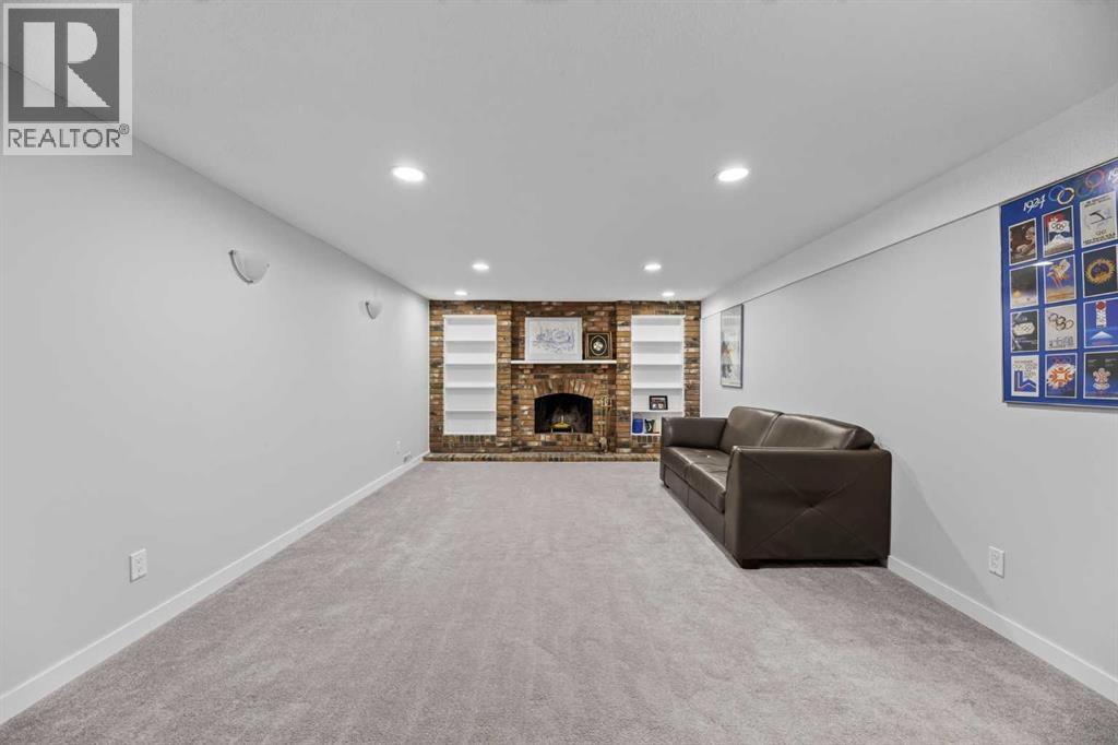 8035 Huntwick Crescent Ne, Calgary, Alberta  T2K 4H7 - Photo 17 - A2338472