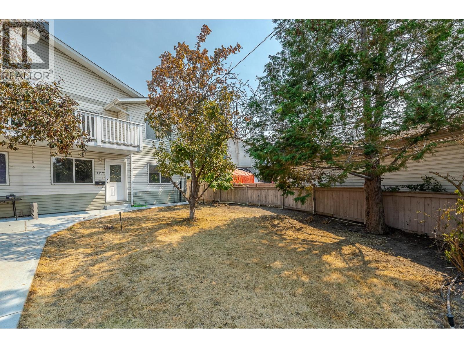 688 Latimer Street Unit# 102, Penticton, British Columbia  V2A 5R6 - Photo 2 - 10397070