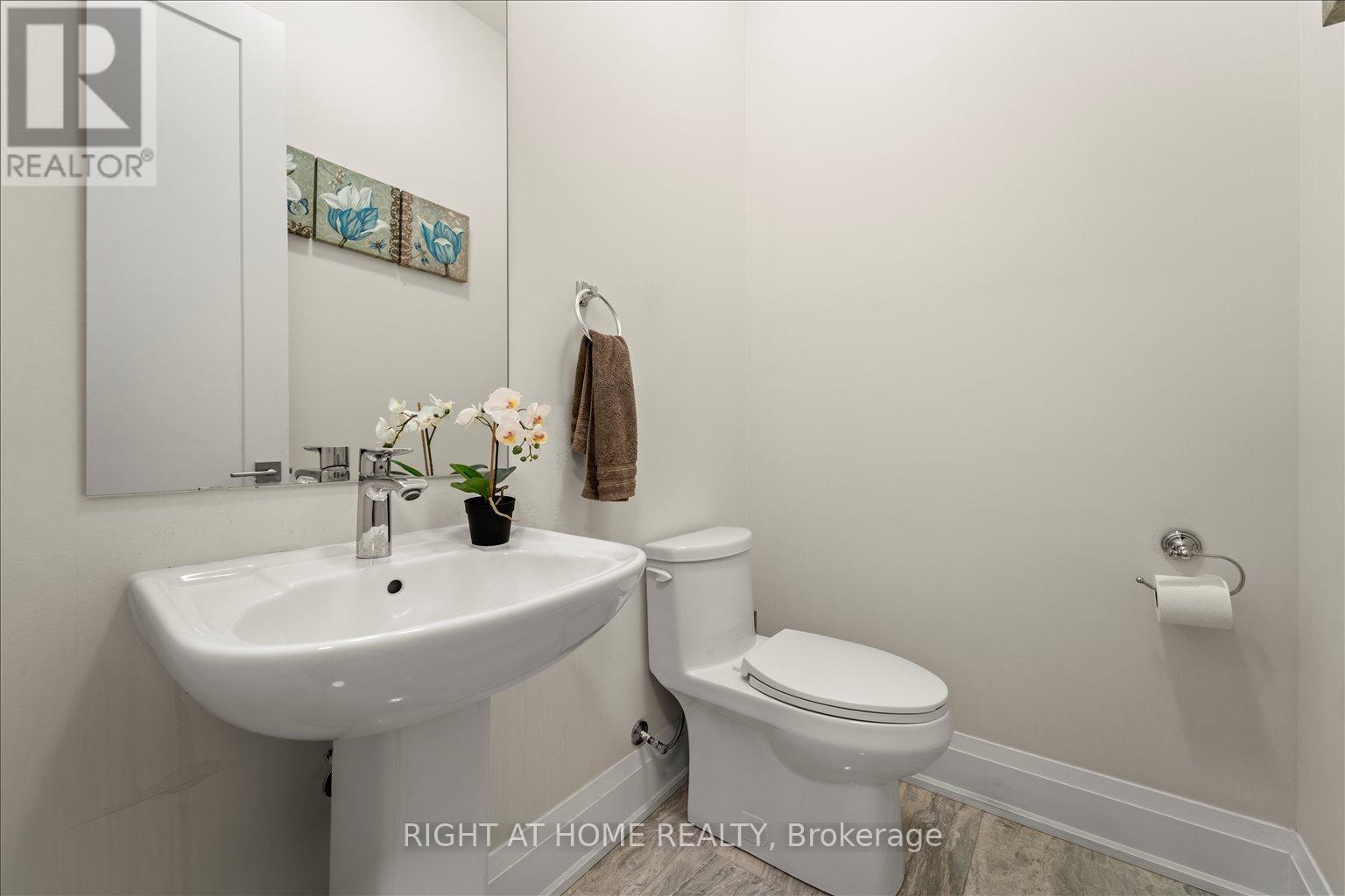 121 Milky Way Drive, Richmond Hill, Ontario  L4C 4L9 - Photo 18 - N13729320