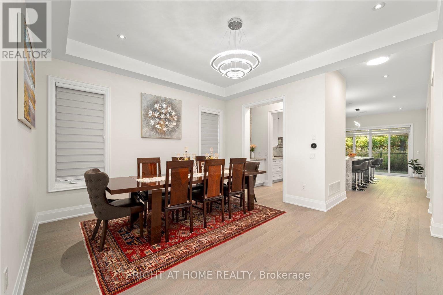 121 Milky Way Drive, Richmond Hill, Ontario  L4C 4L9 - Photo 6 - N13729320