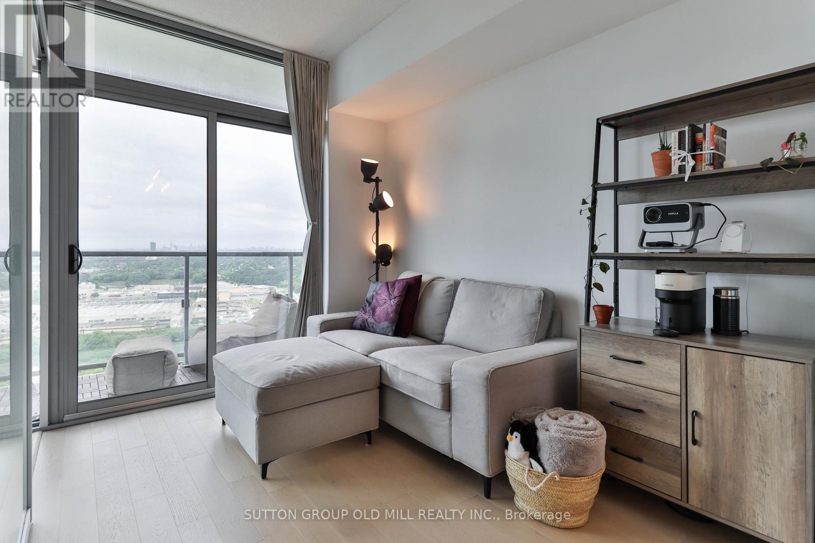 2709 - 105 The Queensway, Toronto, Ontario M6S 5B5 - Photo 9 - W13729322