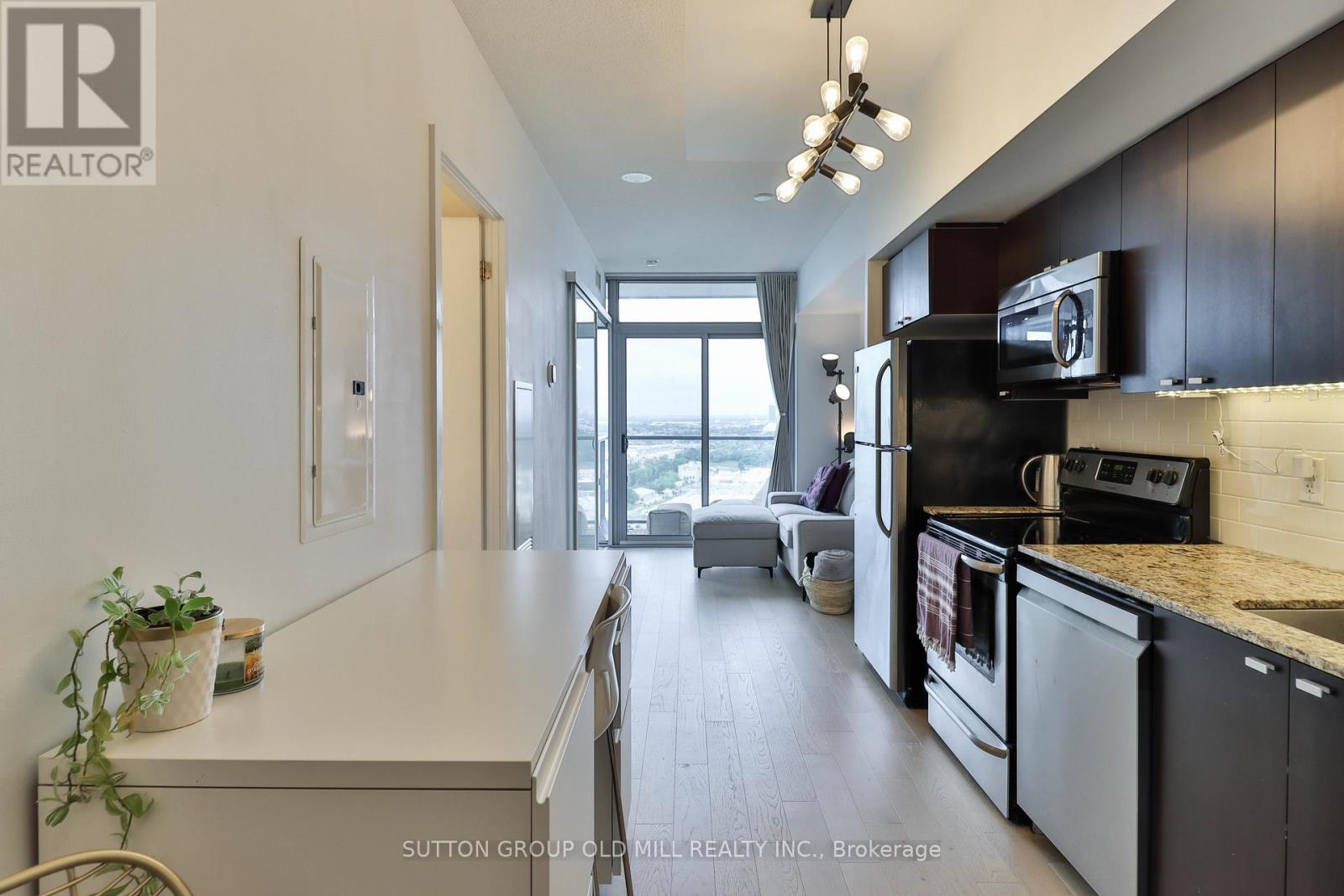 2709 - 105 The Queensway, Toronto, Ontario M6S 5B5 - Photo 4 - W13729322