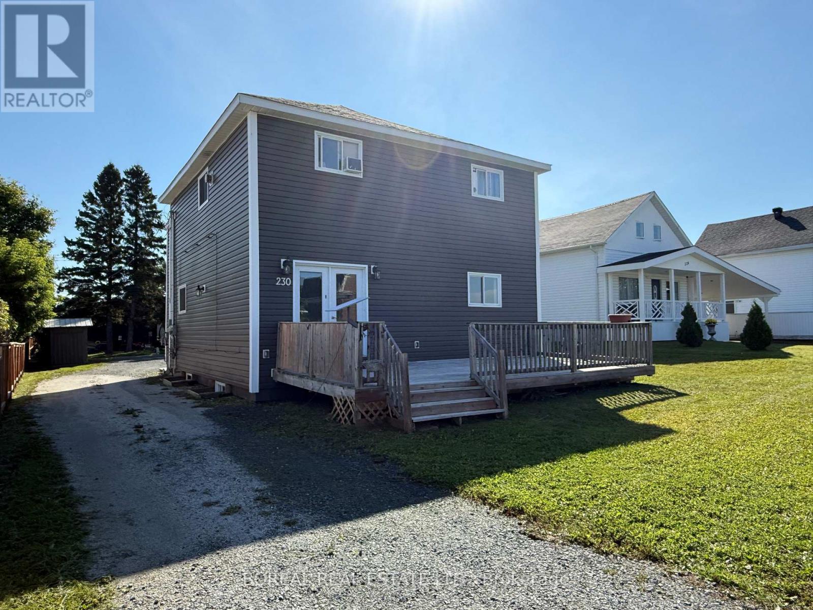 230 Tenth Avenue, Cochrane, Ontario  P0L 1C0 - Photo 2 - T13729316