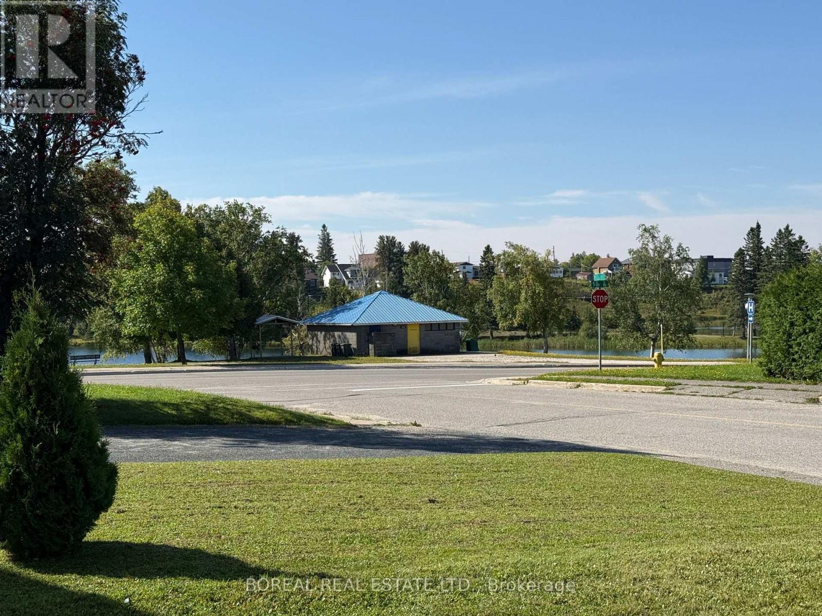 230 Tenth Avenue, Cochrane, Ontario  P0L 1C0 - Photo 9 - T13729316