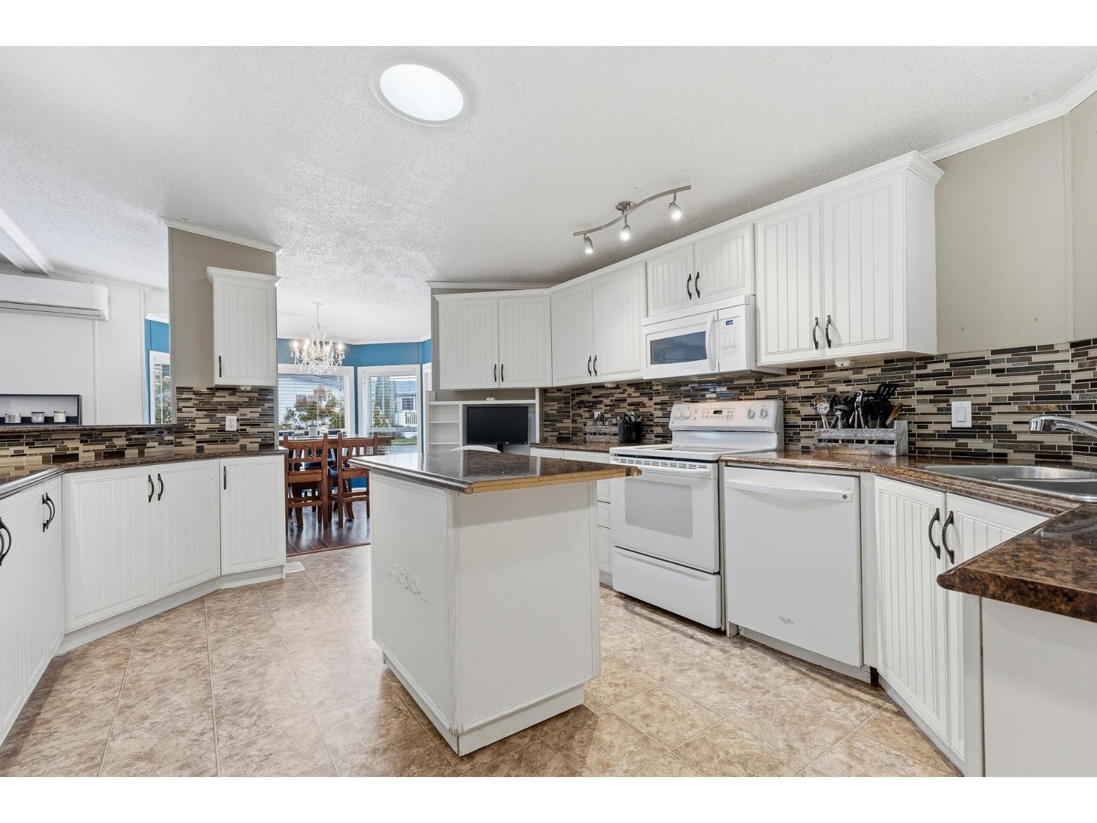 11 44565 Monte Vista Drive, Sardis South, Chilliwack, British Columbia  V2R 5Y4 - Photo 6 - R3147424