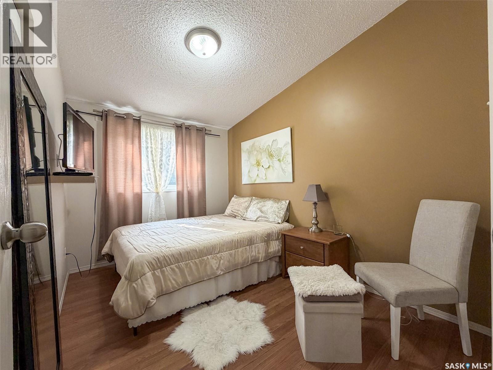 129 Ash Avenue N, Eastend, Saskatchewan  S0N 0T0 - Photo 18 - SK047118