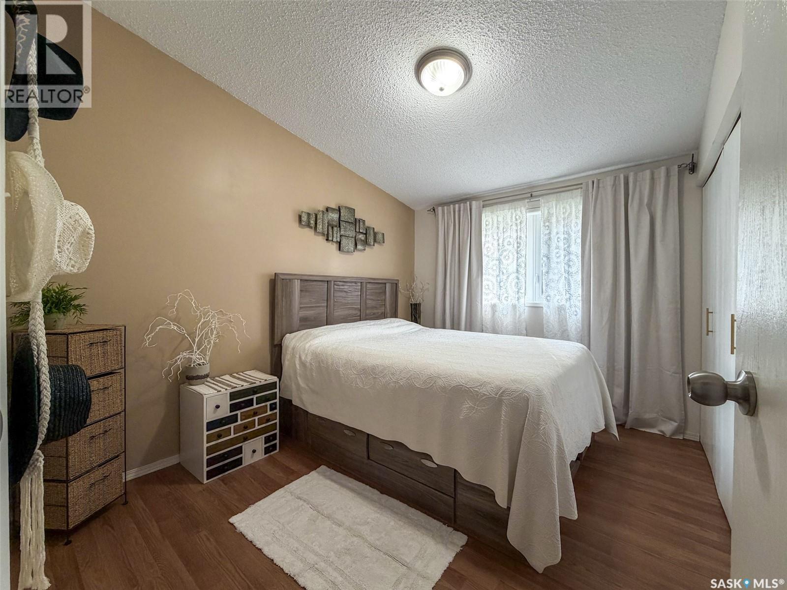 129 Ash Avenue N, Eastend, Saskatchewan  S0N 0T0 - Photo 20 - SK047118